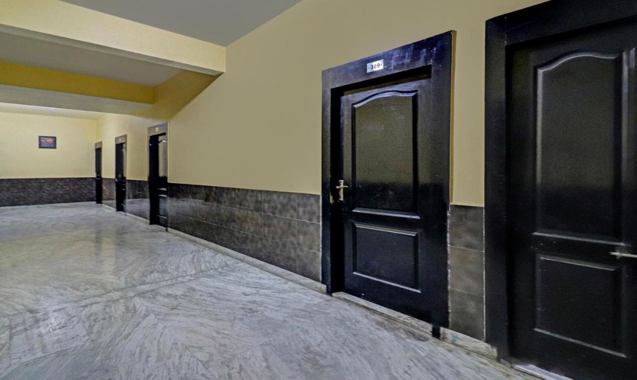 Treebo Trend Radha Palace Matura Exterior foto